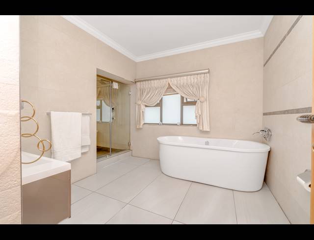 4 BEDROOM HOUSE FOR SALE IN DAINFERN VALLEY ESTATE